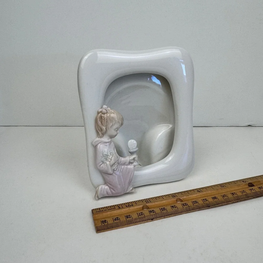 Vtg Porcelain Ceramic First Holy Communion Tabletop Picture Frame Caucasian Girl